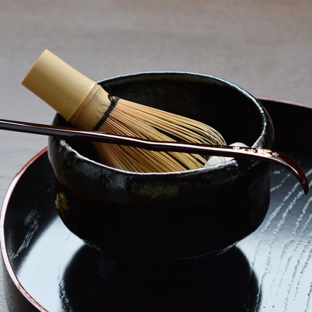 漆塗蒔絵茶杓 松竹梅 茶道具 茶筌 & 茶杓 - Sazen Tea